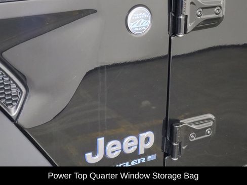 Used 2023 Jeep Wrangler Unlimited w/ Sun & Screen Package AWD/4WD image 40