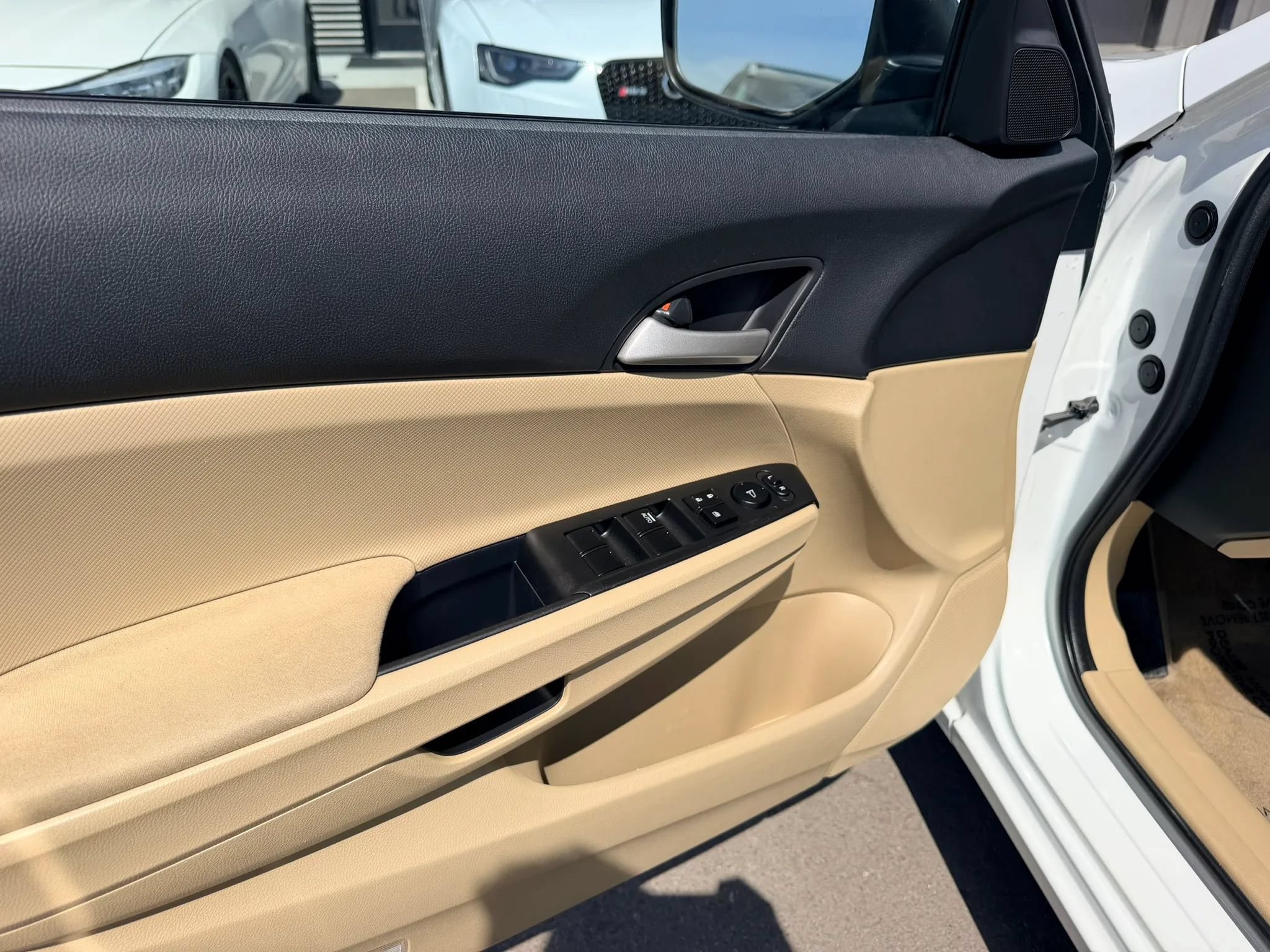 Used 2012 Honda Accord LX image 11