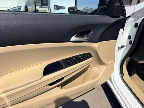 Used 2012 Honda Accord LX image 11