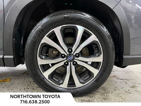 Used 2024 Subaru Forester Limited image 27