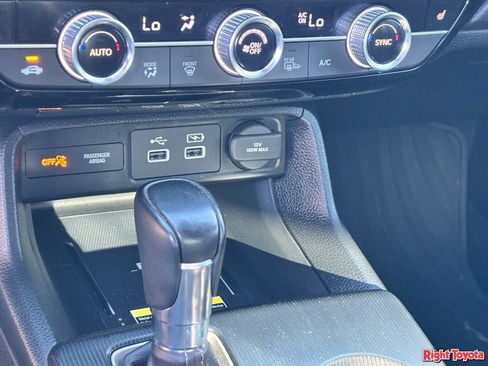 Used 2024 Honda Civic Touring image 29