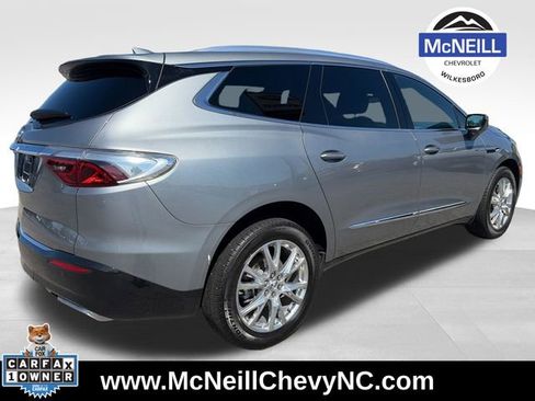 Used 2023 Buick Enclave Essence w/ Experience Buick Package AWD/4WD image 8