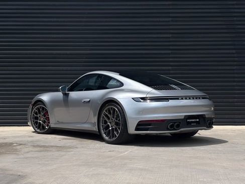 Certified 2021 Porsche 911 Carrera RWD image 3