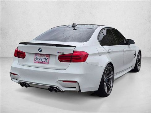 Used 2017 BMW M3 RWD image 5