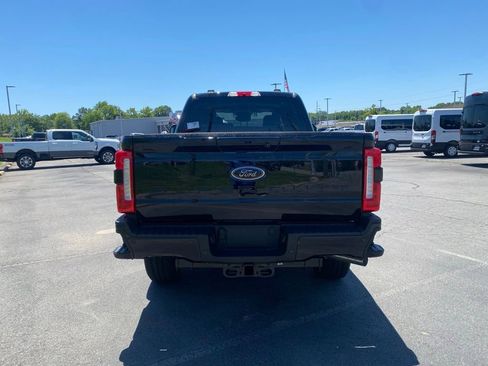 New 2026 Ford F250 XLT w/ XLT Premium Package AWD/4WD image 6