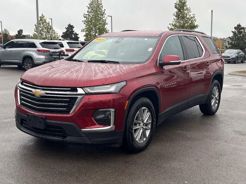 Used 2023 Chevrolet Traverse LT image 4