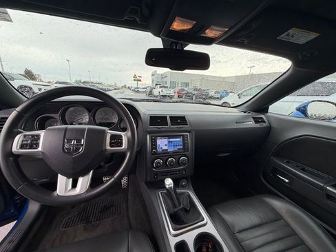 Used 2012 Dodge Challenger R/T image 5