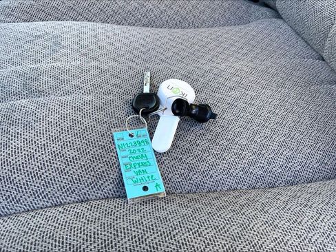 Used 2022 Chevrolet Express 2500 w/ Driver Convenience Package image 11