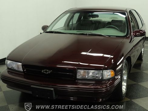 Used 1996 Chevrolet Impala SS RWD image 17