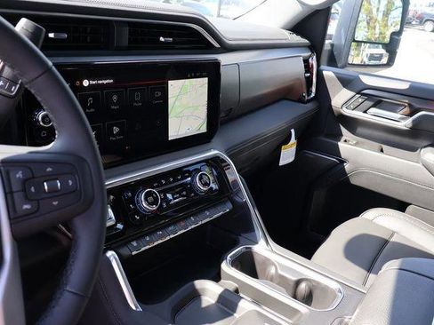 New 2026 GMC Sierra 2500 Denali w/ Denali Reserve Package AWD/4WD image 21