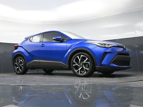 Used 2021 Toyota C-HR XLE image 21