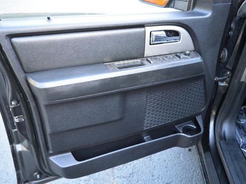 Used 2015 Ford Expedition Limited w/ Equipment Group 301A image 10