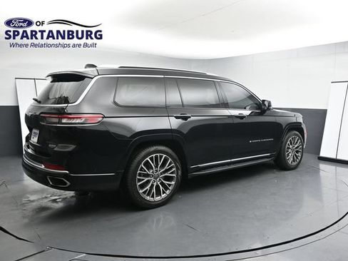 Used 2023 Jeep Grand Cherokee L Summit AWD/4WD image 7