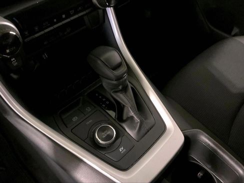 Used 2025 Toyota RAV4 LE AWD/4WD image 19