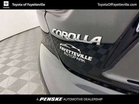 Used 2026 Toyota Corolla SE image 3