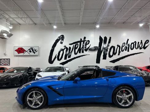 Used 2014 Chevrolet Corvette Stingray Coupe w/ 2LT Preferred Equipment Group image 2