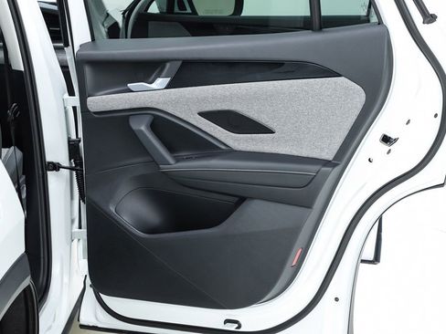 New 2026 Volkswagen Tiguan S image 30