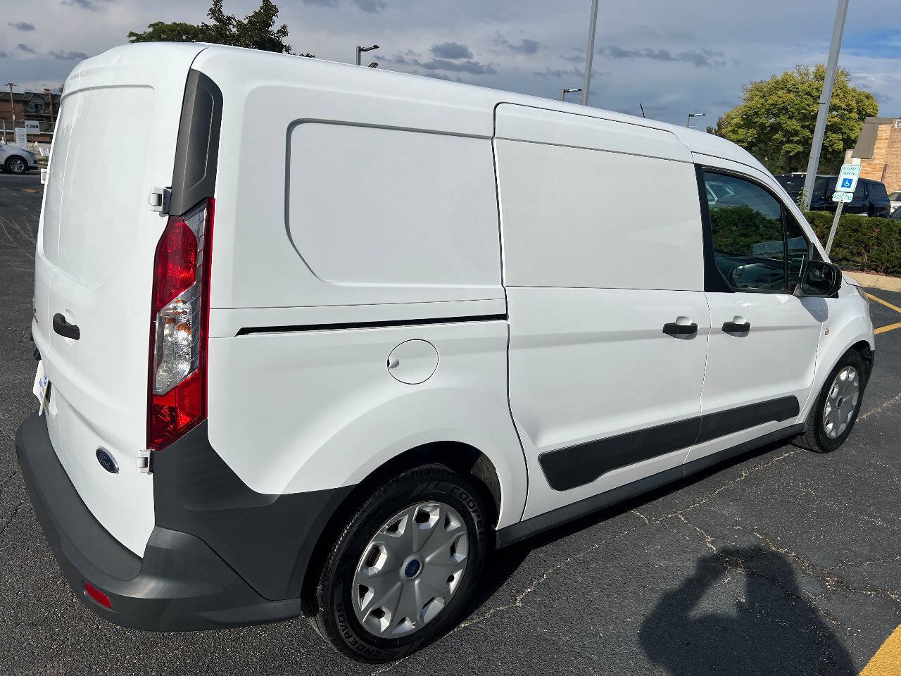 Used 2015 Ford Transit Connect XL FWD image 14