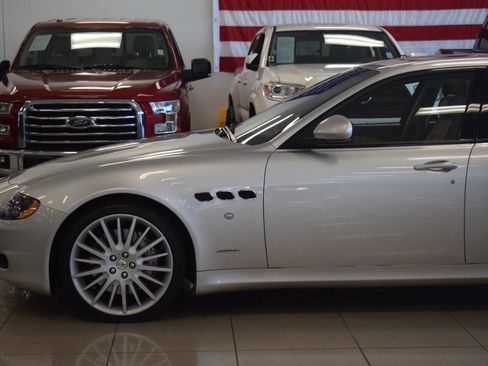 Used 2011 Maserati Quattroporte S RWD image 21