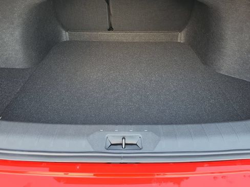New 2026 Nissan Sentra SR w/ Floor Mat Package FWD image 27