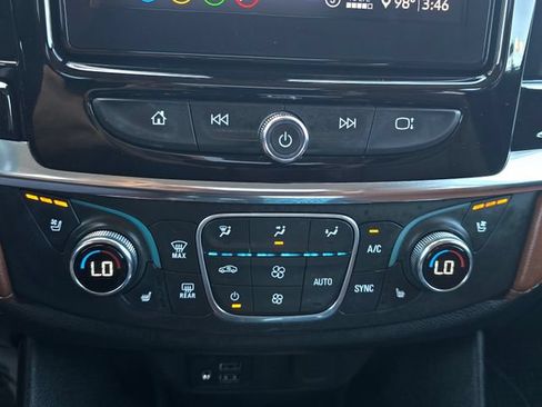 Used 2021 Chevrolet Traverse High Country w/ LPO, Floor Liner Package AWD/4WD image 19