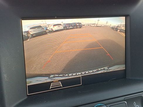 Used 2022 GMC Terrain SLE image 14