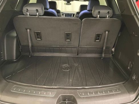 Used 2023 Buick Enclave Essence w/ Experience Buick Package AWD/4WD image 8