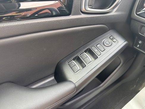 Used 2022 Honda Civic EX-L image 25