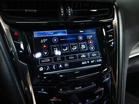 Used 2018 Cadillac CTS V w/ Carbon Fiber Package RWD image 25