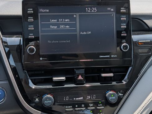Used 2022 Toyota Camry SE w/ Audio Upgrade Package FWD image 23