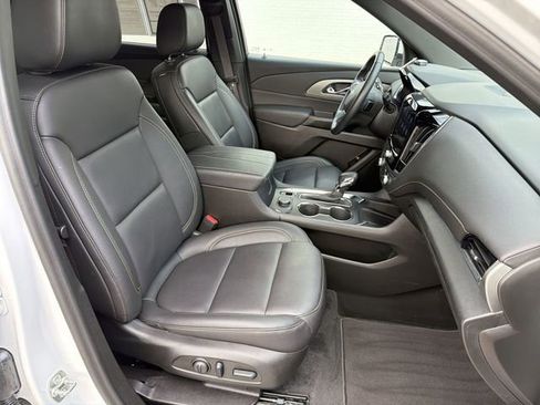 Certified 2023 Chevrolet Traverse LT AWD/4WD image 26