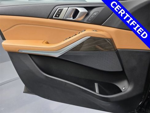 Used 2022 BMW X5 xDrive45e w/ Premium Package image 26