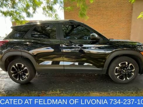 Certified 2021 Chevrolet TrailBlazer LT w/ Convenience Package FWD image 9