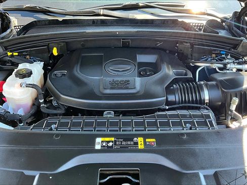 Used 2024 Jeep Grand Cherokee L Overland w/ Trailer Tow Package image 32