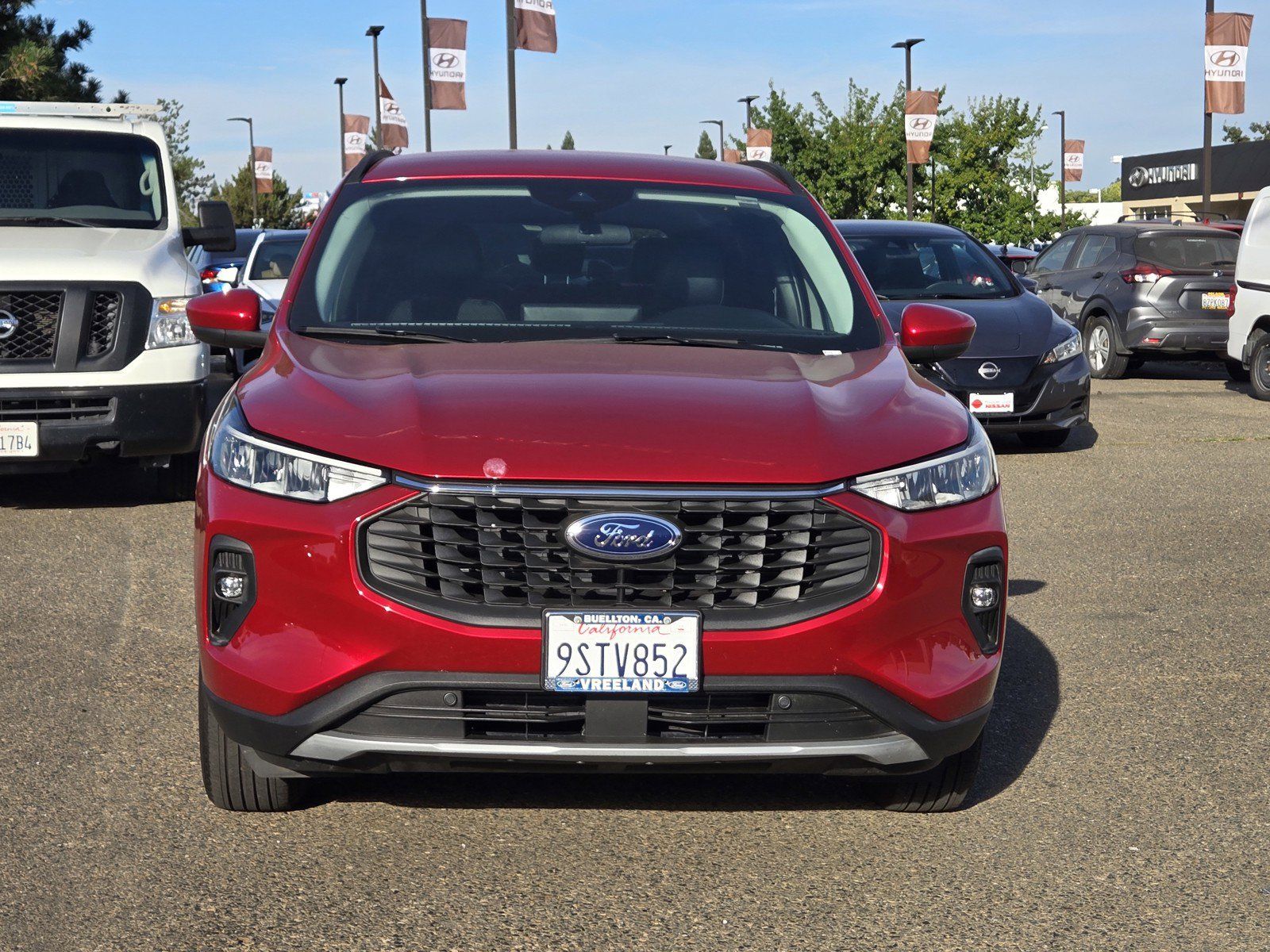 Used 2024 Ford Escape SE FWD image 2