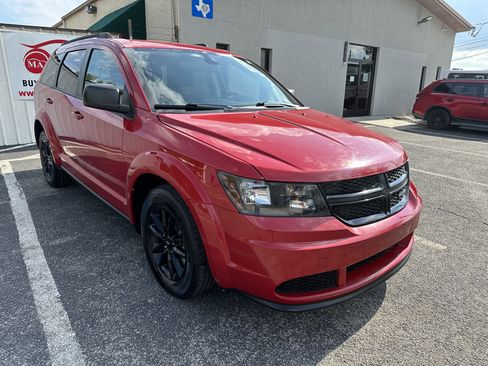 Used 2020 Dodge Journey SE w/ SE Popular Equipment Group image 7