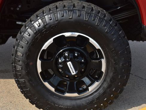 Used 2025 Ford F250 Lariat w/ Tremor Off-Road Package AWD/4WD image 9