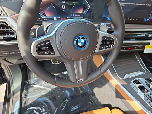 New 2026 BMW X5 xDrive50e w/ M Sport Package image 18