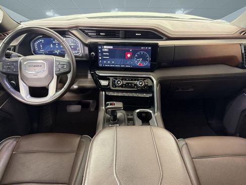 Used 2023 GMC Sierra 1500 Denali w/ Technology Package AWD/4WD image 16