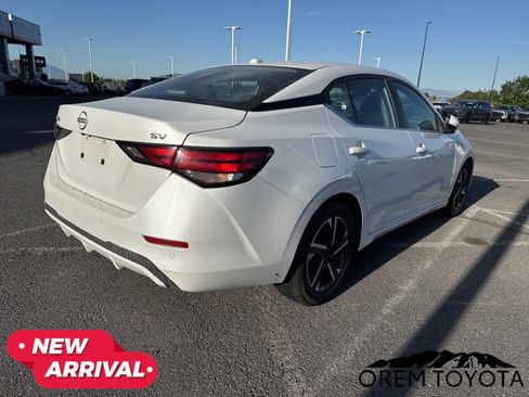 Used 2024 Nissan Sentra SV FWD image 3