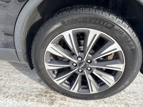 Used 2022 Lincoln Corsair Reserve w/ Equipment Group 201A image 12