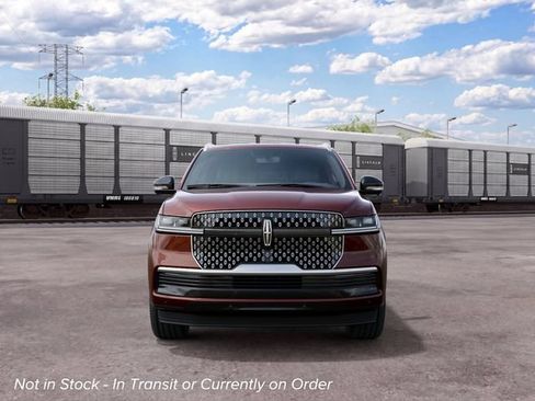 New 2027 Lincoln Navigator Reserve AWD/4WD image 3