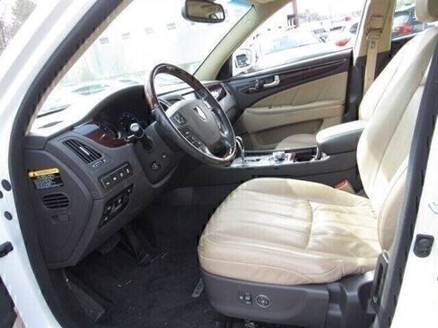 Used 2012 Hyundai Equus Signature image 3