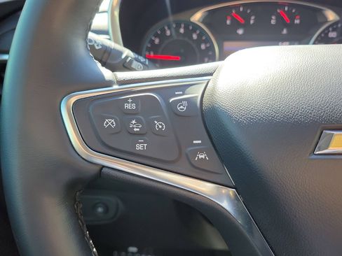 Used 2024 Chevrolet Equinox Premier FWD image 18