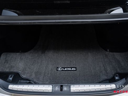 Used 2018 Lexus LS 500 AWD image 28