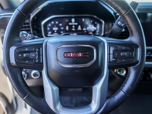 Used 2024 GMC Sierra 1500 SLE image 15