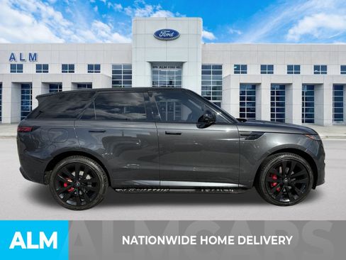 Used 2023 Land Rover Range Rover Sport SE Dynamic image 5