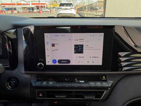 Used 2025 Toyota Camry LE image 17