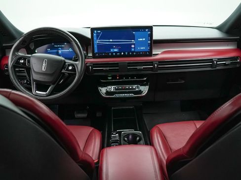 Used 2024 Lincoln Corsair Grand Touring w/ Rear Removable Package Tray AWD/4WD image 17