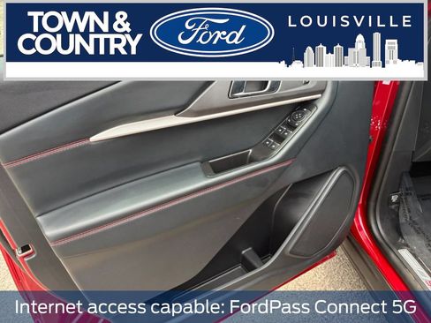 Used 2025 Ford Explorer ST-Line w/ ST-Line Street Pack AWD/4WD image 10